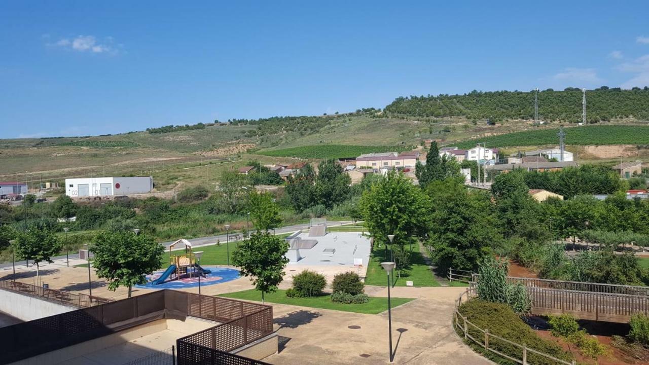 Apartamento Entrevinas En El Corazon De La Rioja Fuenmayor Bagian luar foto