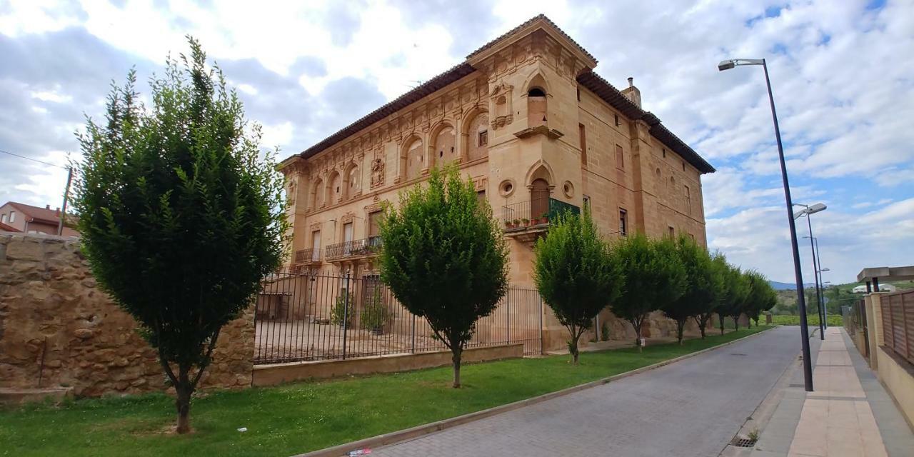 Apartamento Entrevinas En El Corazon De La Rioja Fuenmayor Bagian luar foto